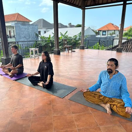 Diuma Residence Yoga Meditation Retreat And Healing Center Sanur Esterno foto