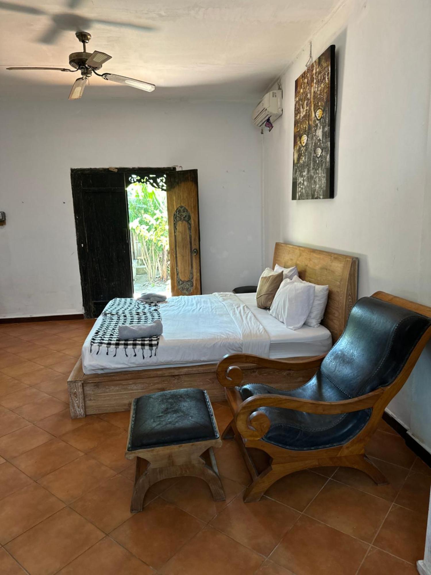 Diuma Residence Yoga Meditation Retreat And Healing Center Sanur Esterno foto