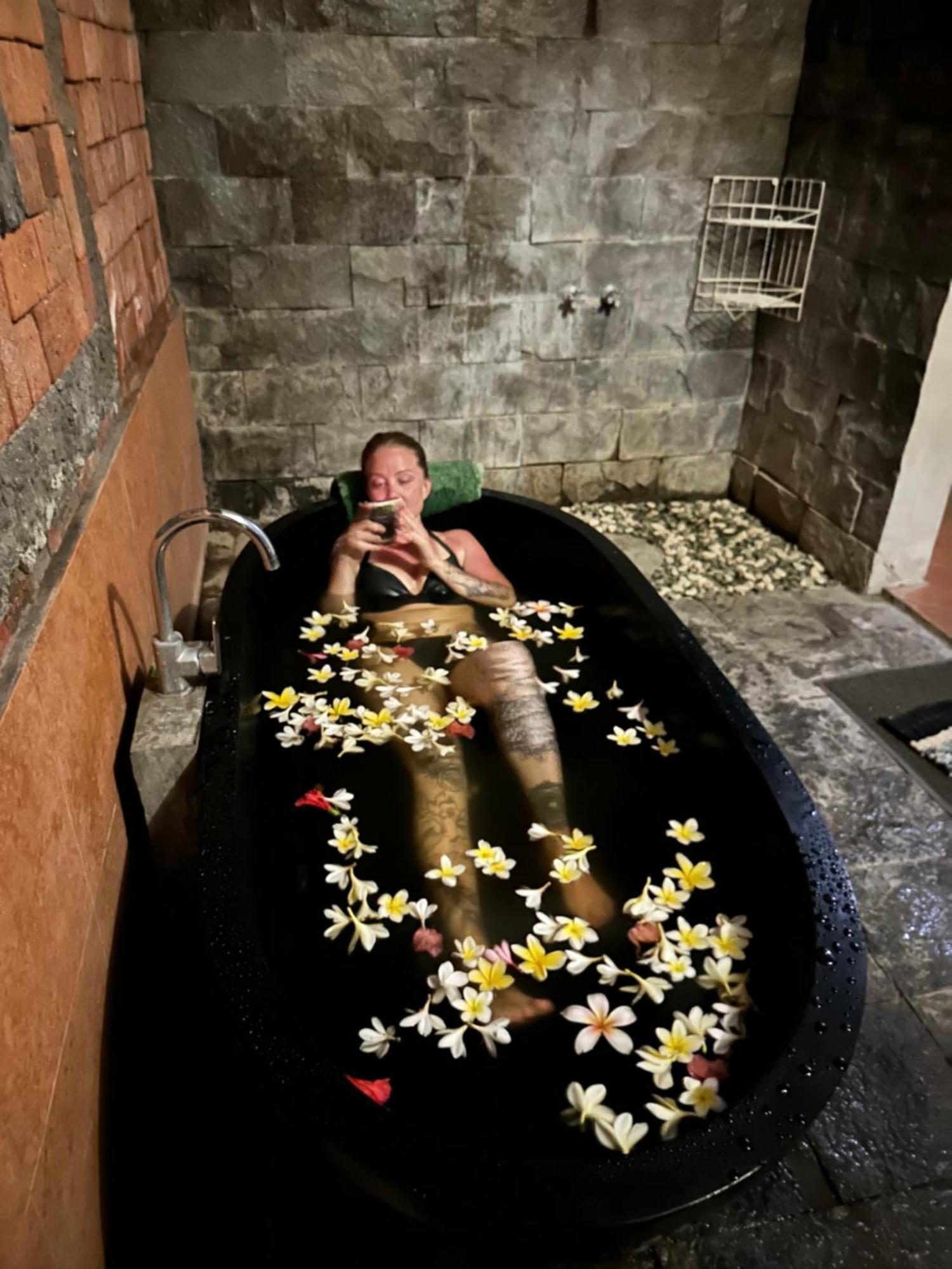 Diuma Residence Yoga Meditation Retreat And Healing Center Sanur Esterno foto