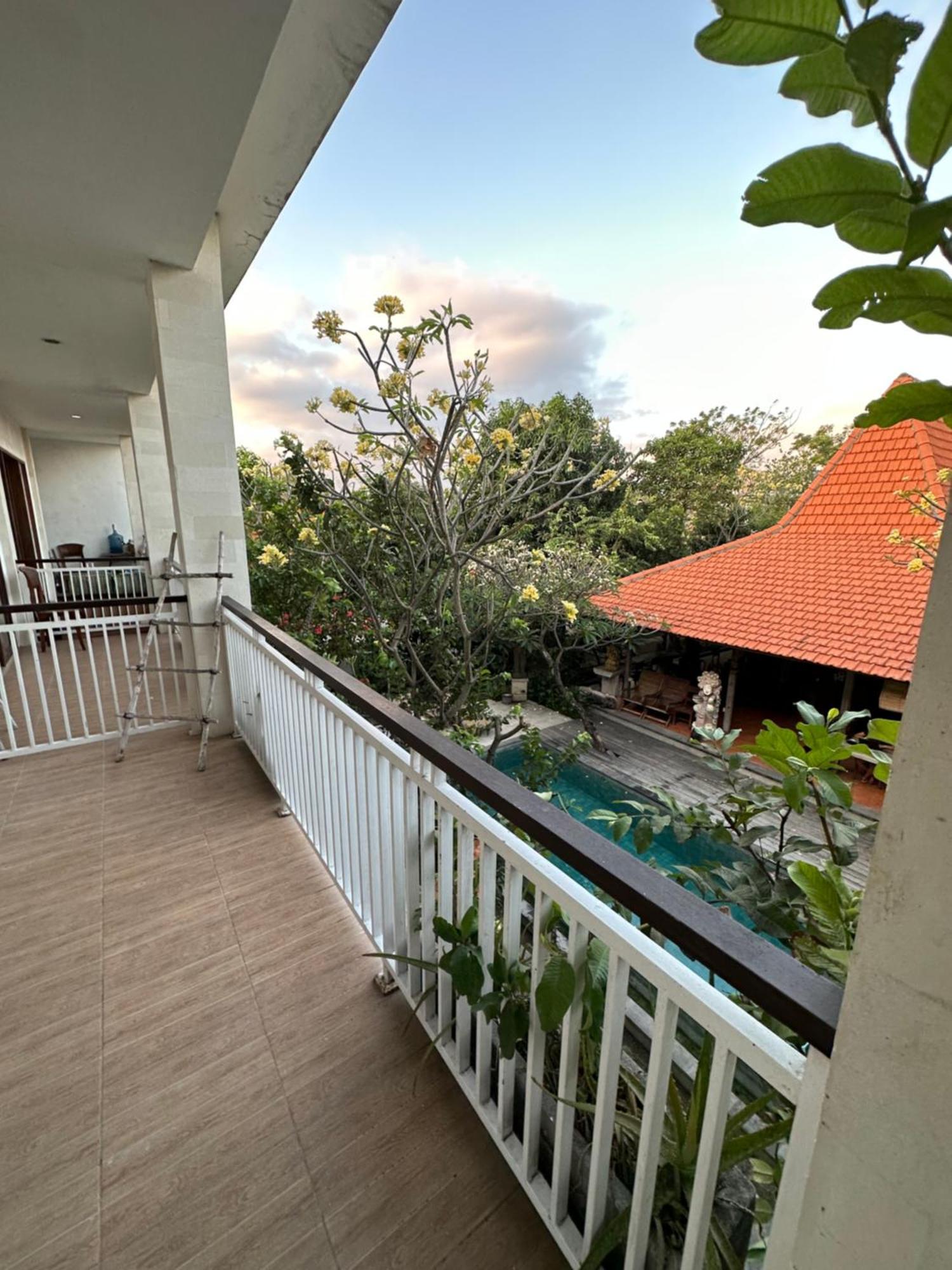 Diuma Residence Yoga Meditation Retreat And Healing Center Sanur Esterno foto