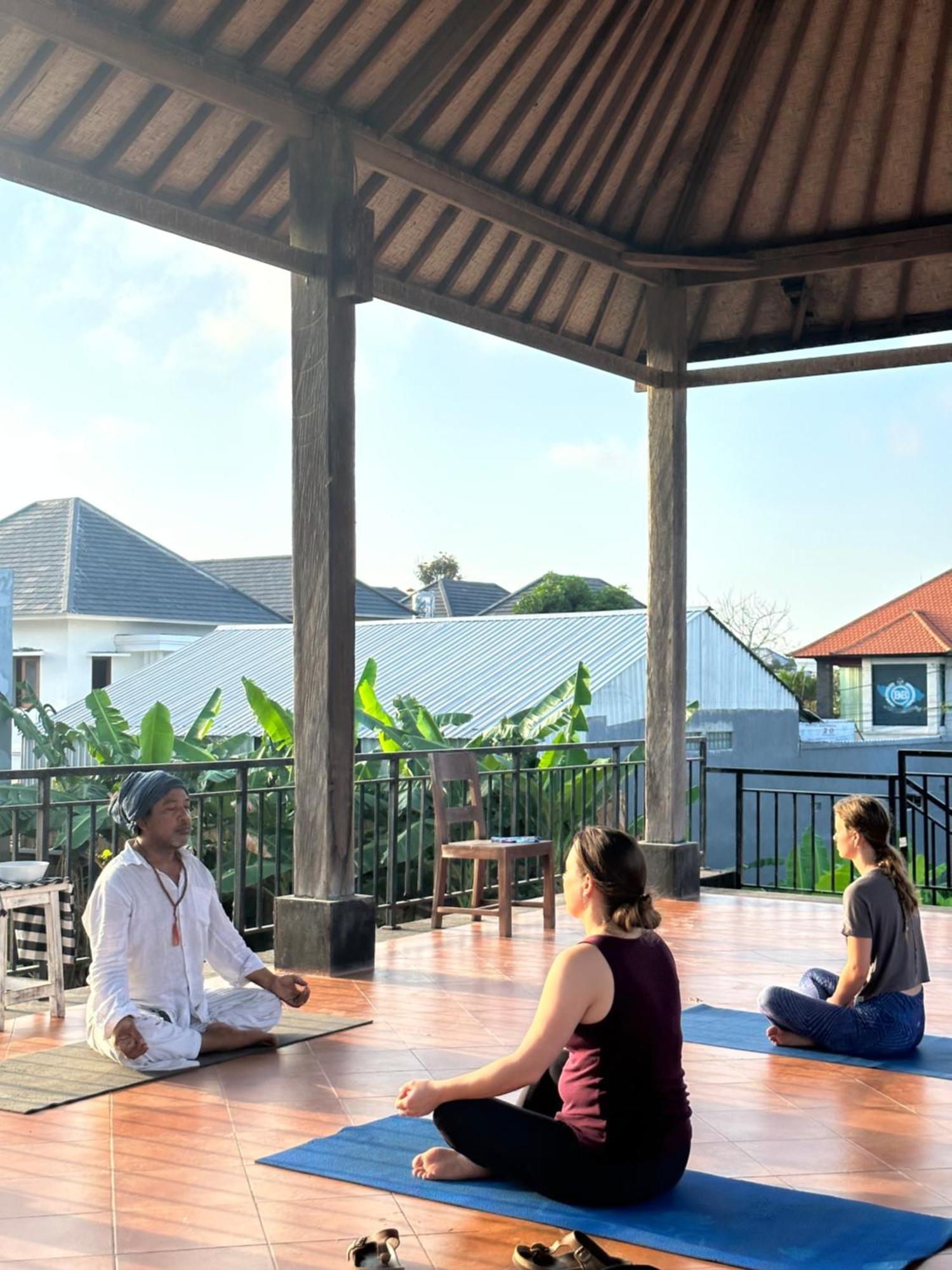 Diuma Residence Yoga Meditation Retreat And Healing Center Sanur Esterno foto